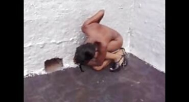 సెక్స్ సమయంలో, ఒక జ్యుసి సెక్స్ వీడియో తెలుగులో అందగత్తె ఒక నల్లటి జుట్టు గల స్త్రీని ముఖం మీద కూర్చుని