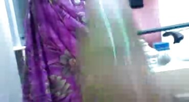 మింక్స్ అమాయకంగా మెరుస్తున్న పుస్సీ దగ్గరగా అప్ వీడియో సెక్స్ తెలుగు కామ్