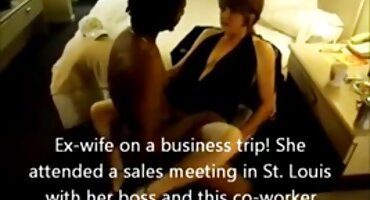 ఇష్టమైన అమ్మాయి పోరాటం ఒక కారు హుడ్ తెలుగు మూవీ సెక్స్ కావాలి మీద చెక్కబడిన