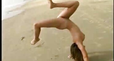 హుక్ అప్ నుండి వ్యక్తి చీల్చుకొని తెలుగు బ్లూ ఫిలిం సెక్స్ మరియు సంభోగం కలిగి