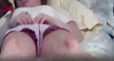 మనిషి తన సెక్స్ తెలుగు మూవీస్ పుట్టినరోజు కోసం ఒక వేశ్య ఇచ్చింది మరియు వారి ఆత్మవిశ్వాసం చూస్తాడు