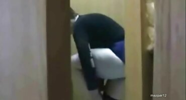 ఆమె గాడిద లో, ఒక వేడి తిరుగుబోతు ఇన్సర్ట్స్ డ్రాయరు తెలుగు మూవీ సెక్స్ బిట్లు తో