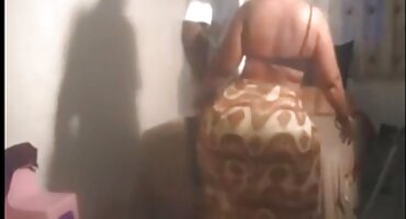 డాక్టర్ ఉత్తమ ఔషధం సెక్స్ తెలుగు సెక్స్ మూవీస్ అని రోగి ఒప్పించాడు