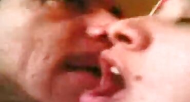 బెడ్ మీద రెండు బిట్చెస్ తో ఫకింగ్ యువ గడ్డం మనిషి సెక్స్ సెక్స్ సెక్స్ తెలుగు వీడియో