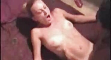 సాయంత్రం ప్రారంభంలో, సెక్స్ తెలుగు మూవీస్ పూర్తి స్వింగ్ లో ఒక పార్టీలో సెక్స్