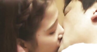 నల్లటి జుట్టు గల స్త్రీని నల్లటి జుట్టు త్రిబుల్ ఎక్స్ సెక్స్ తెలుగు గల స్త్రీని లొంగిపోయాడు