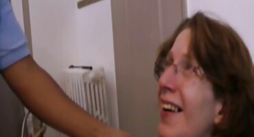 తన రాడ్ దరఖాస్తు, డ్యూడ్ సులభంగా తెలుగు సెక్సీ మూవీస్ అమ్మాయి ఇంజక్షను సూది తెస్తుంది