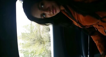 డ్రైవింగ్ తెలుగు అమ్మాయి సెక్స్ వీడియోస్ చేస్తున్నప్పుడు, అమ్మాయి బోధకుడు సక్స్