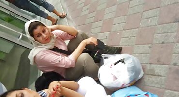 ఒక అందమైన మంచం మీద బెడ్ తెలుగు సెక్స్ షార్ట్ ఫిలిం రూమ్ టీన్ వేళ్లు ఆమె ట్యూబ్